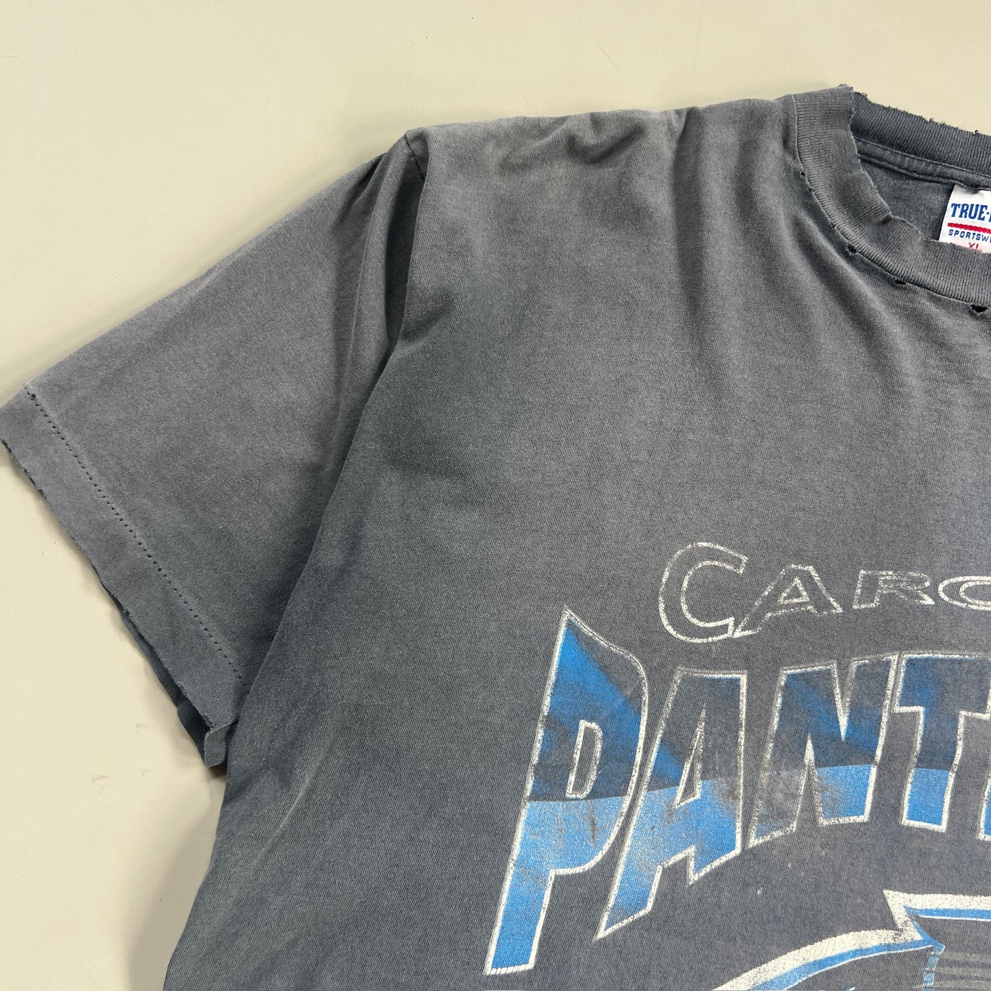 XL 1990s Distressed Carolina Panthers T-shirt
