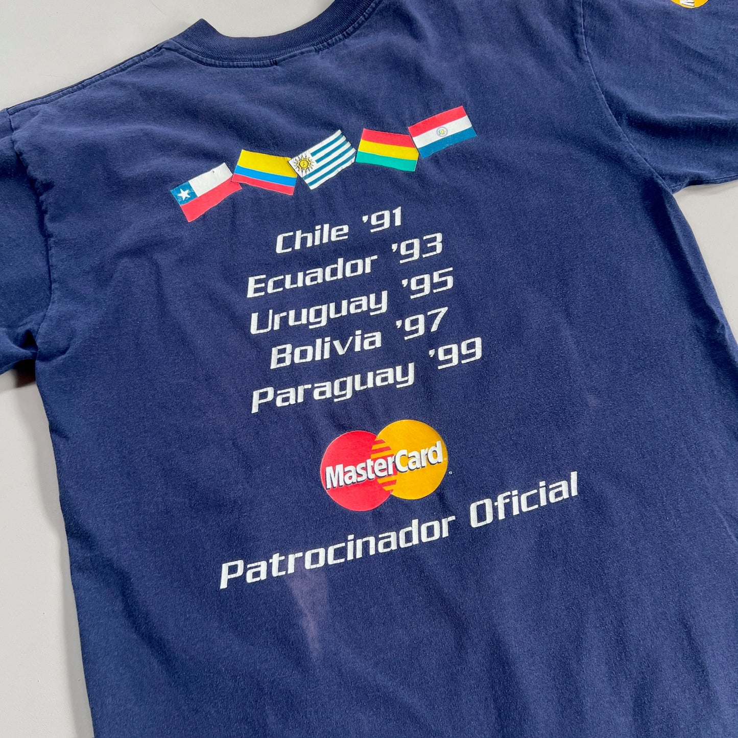 XL 1999 Copa America Paraguay T-shirt