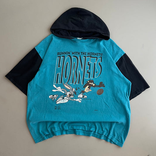 XL 1993 Charlotte Hornets Looney Tunes Sweatshirt