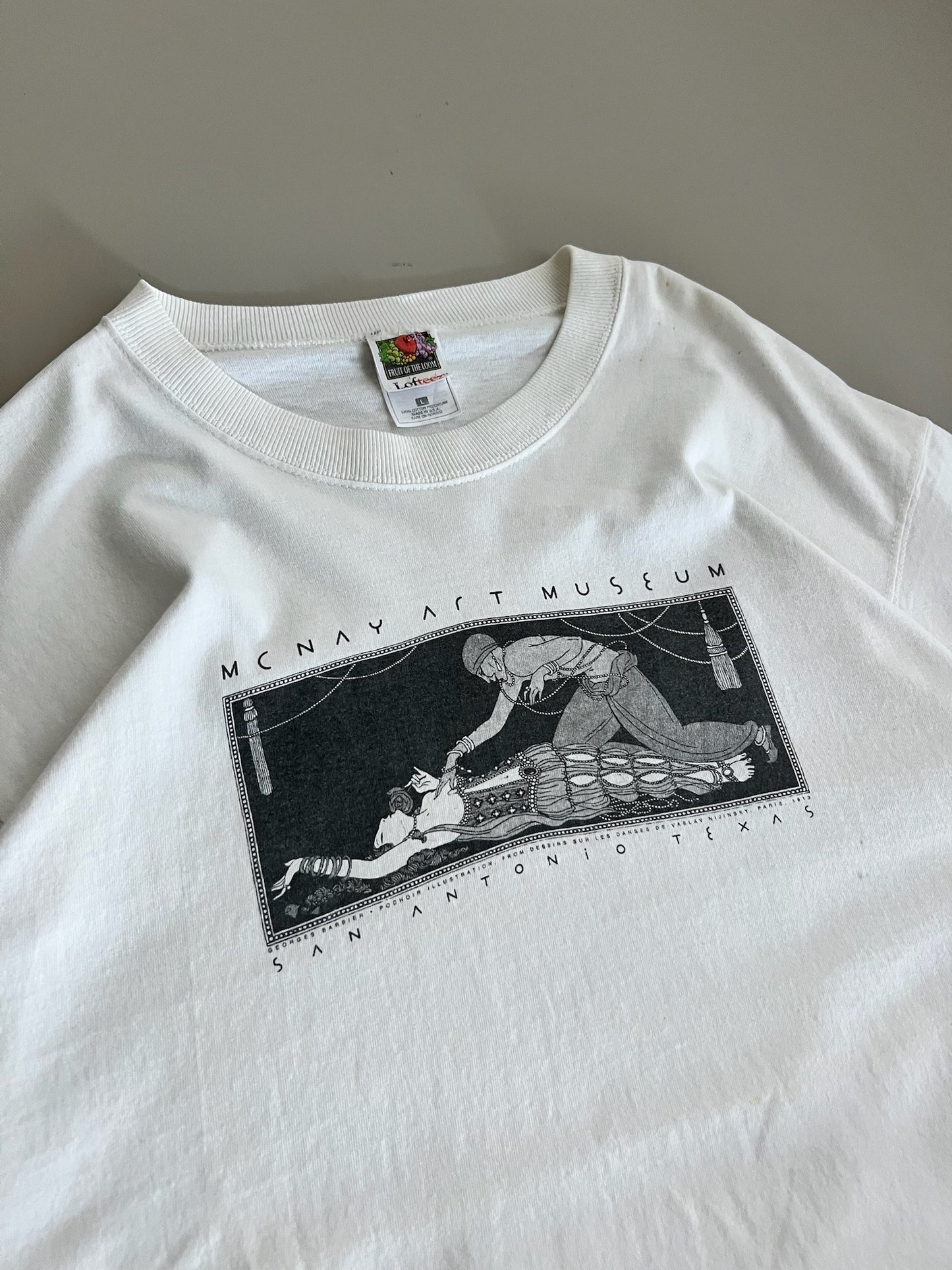 Large 90s McNay Art Museum T-shirt