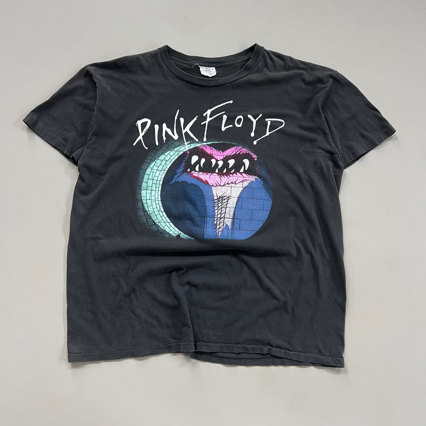 XL 1990s Pink Floyd The Wall Winterland T-shirt