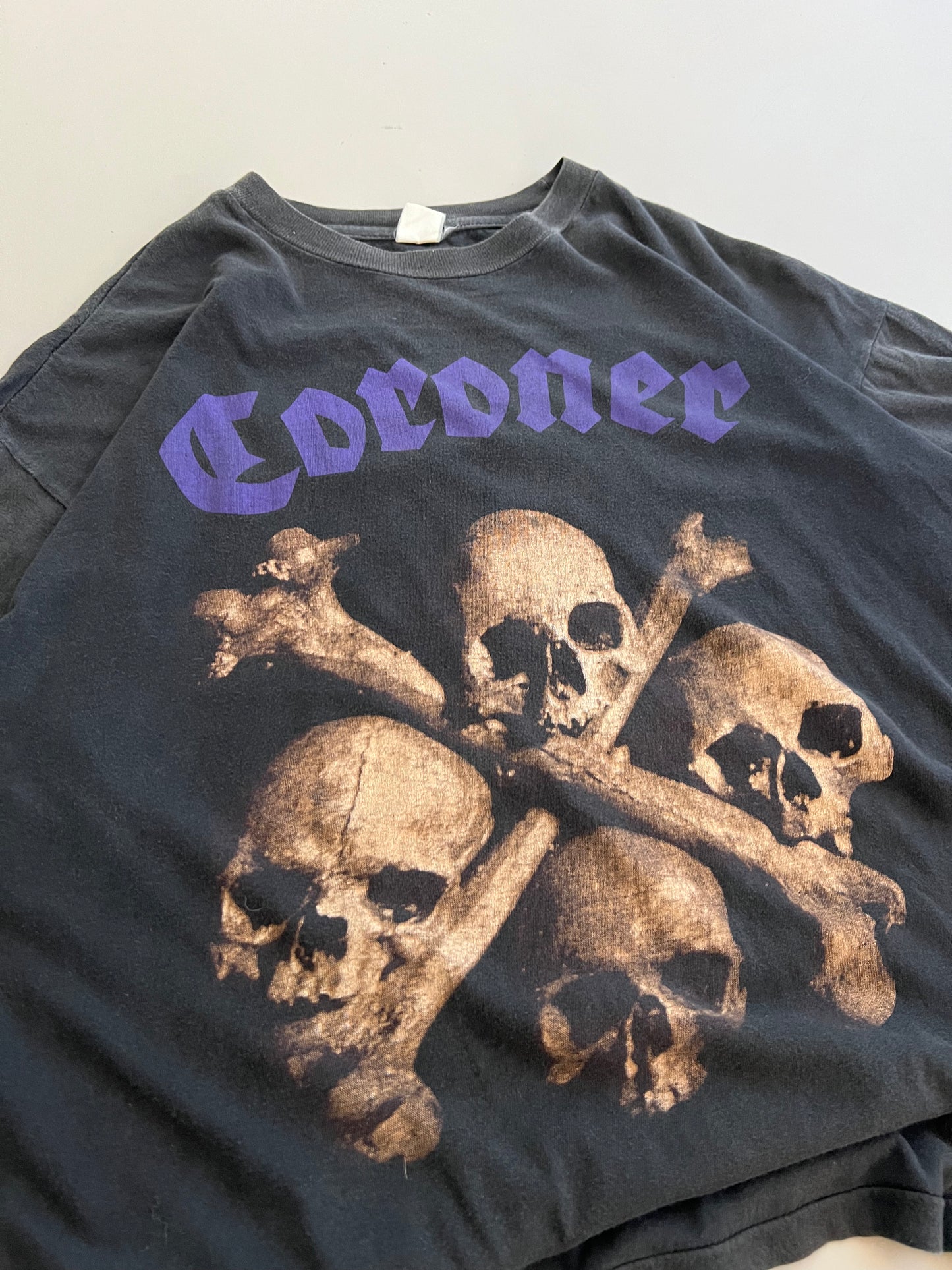 XL 90s Coroner T-shirt