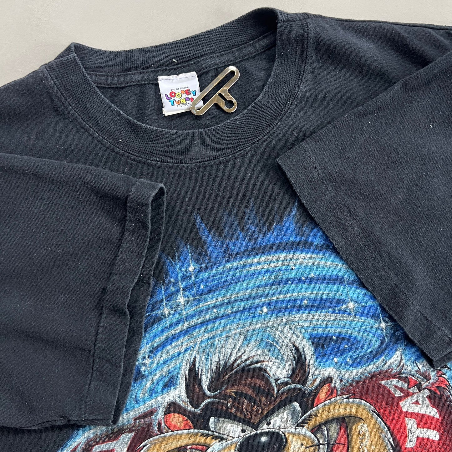 Large 1996 Looney Tunes Gridiron T-shirt