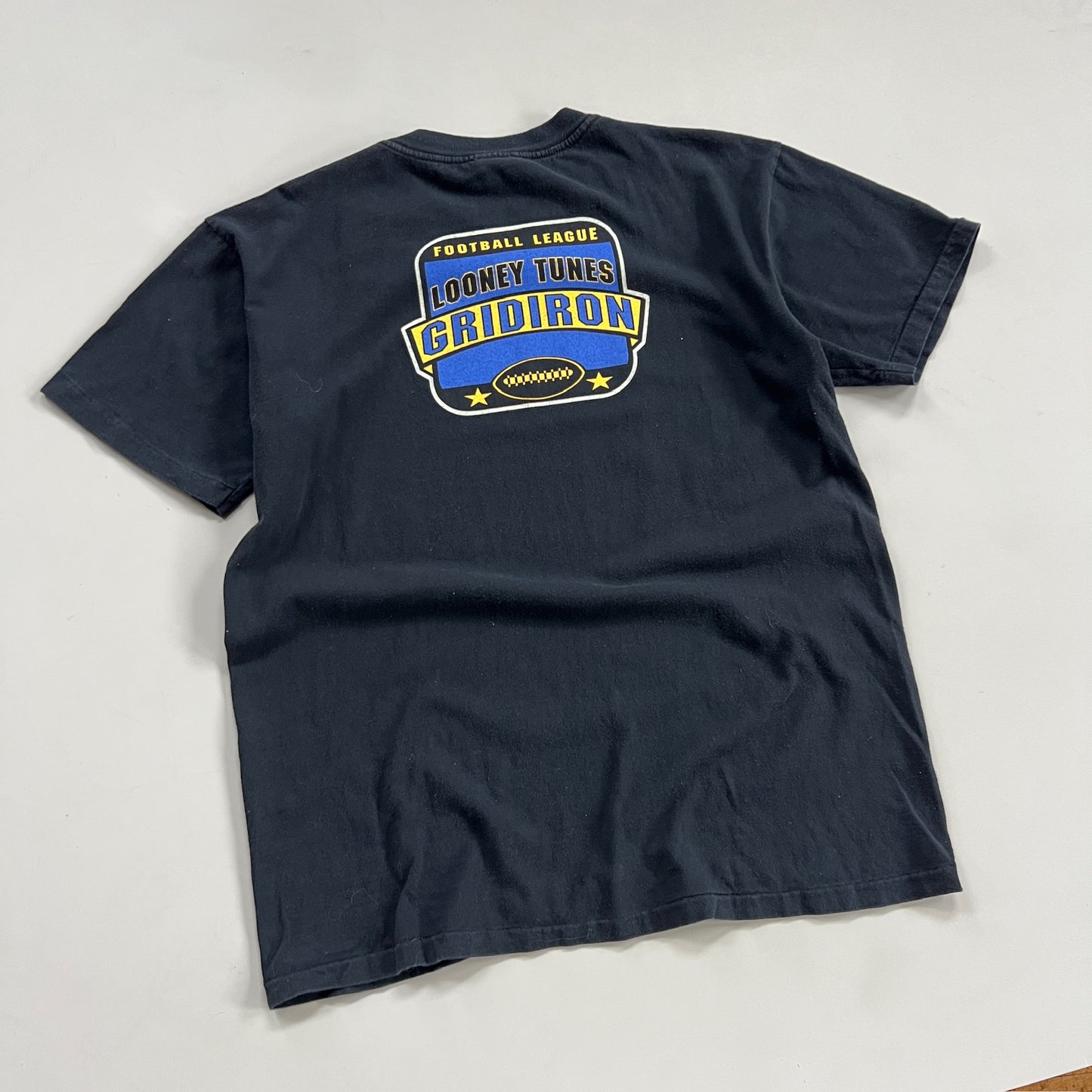 Large 1996 Looney Tunes Gridiron T-shirt
