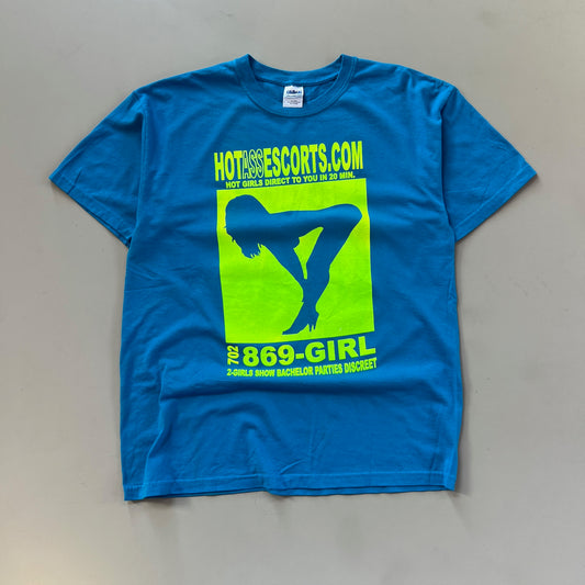 Large 2000s hotassescorts.com T-shirt