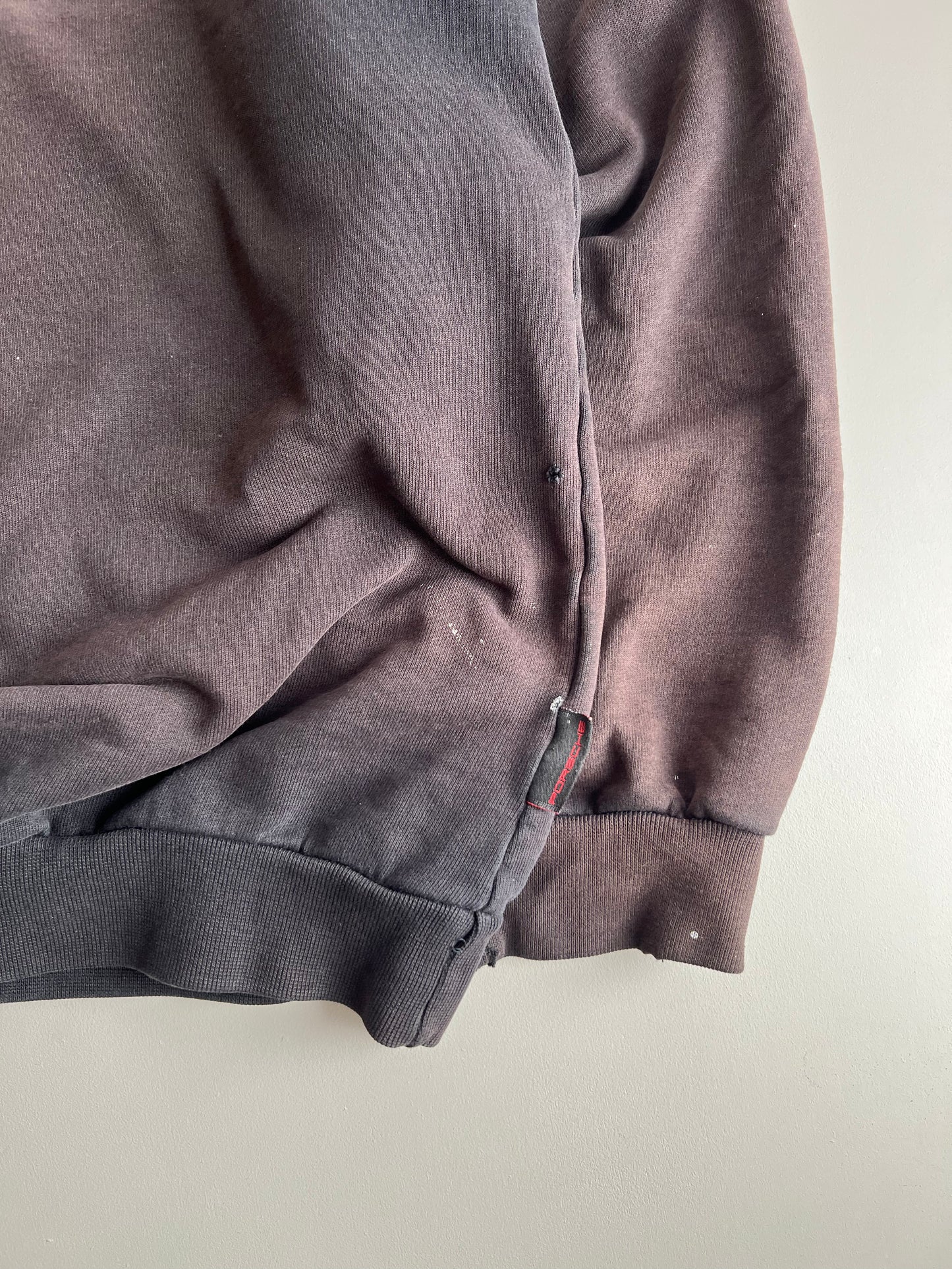 XL 90s Distressed Porsche Sweatshirt