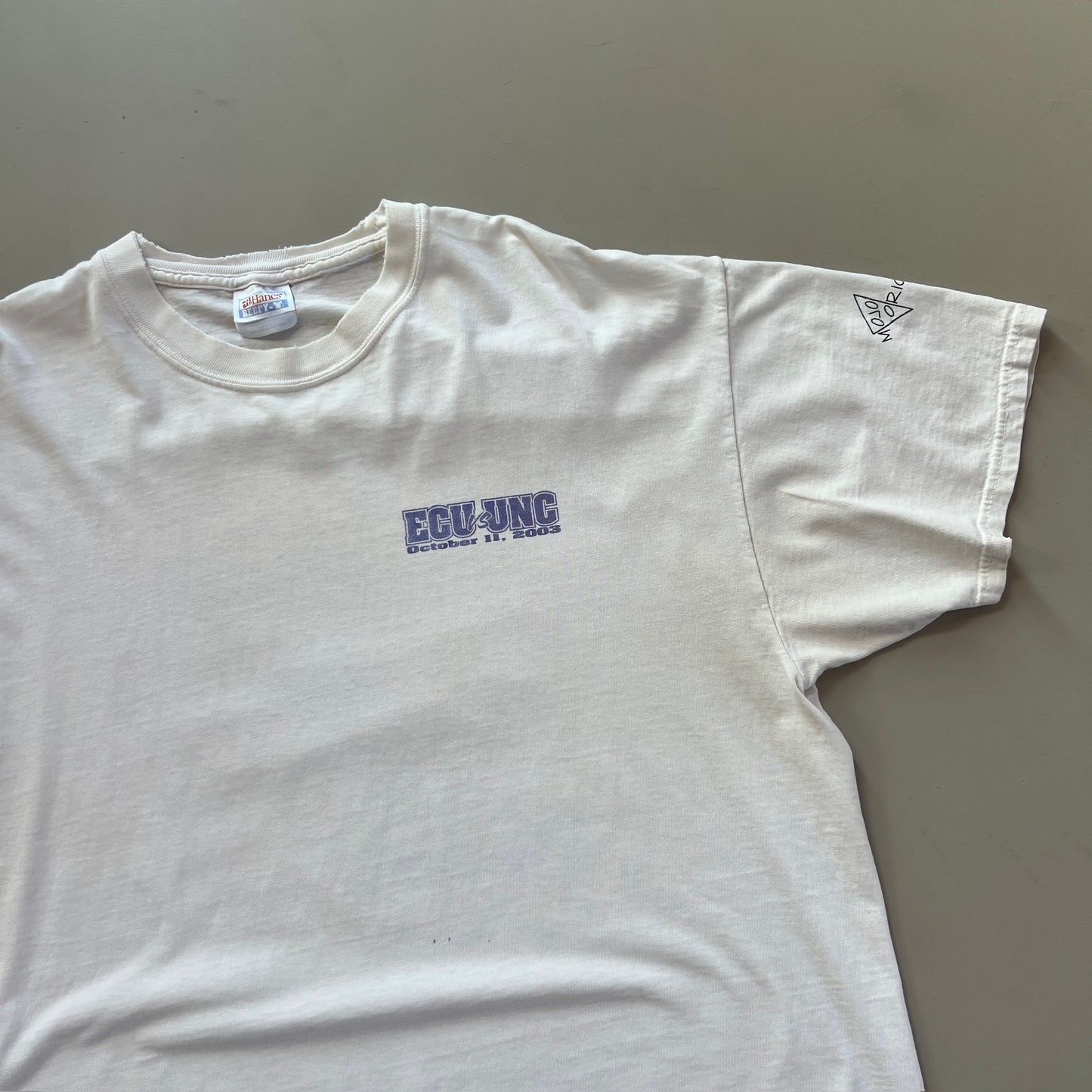 XL 2003 ECU vs UNC Football Dowdy-Ficklin T-shirt
