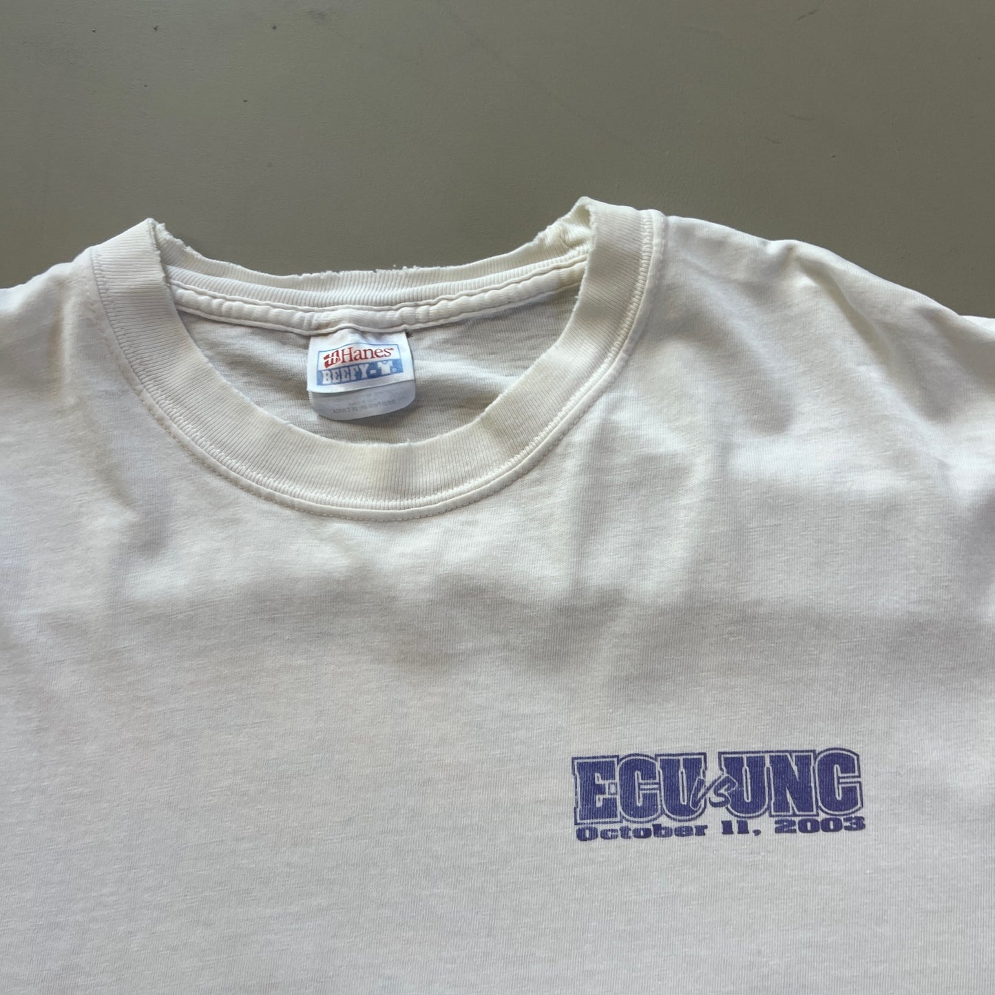 XL 2003 ECU vs UNC Football Dowdy-Ficklin T-shirt