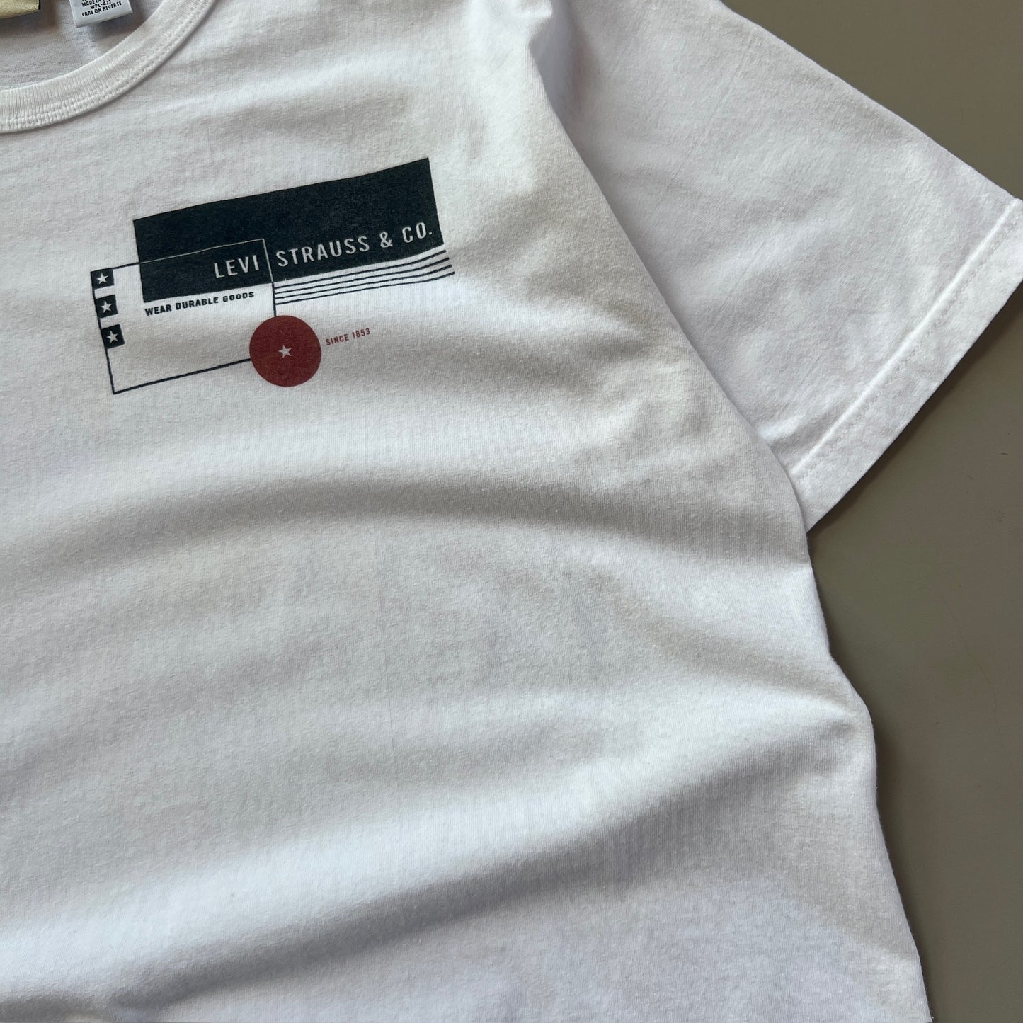 Large 1990s Levi's Strauss Wear Durable Goods T-shirt