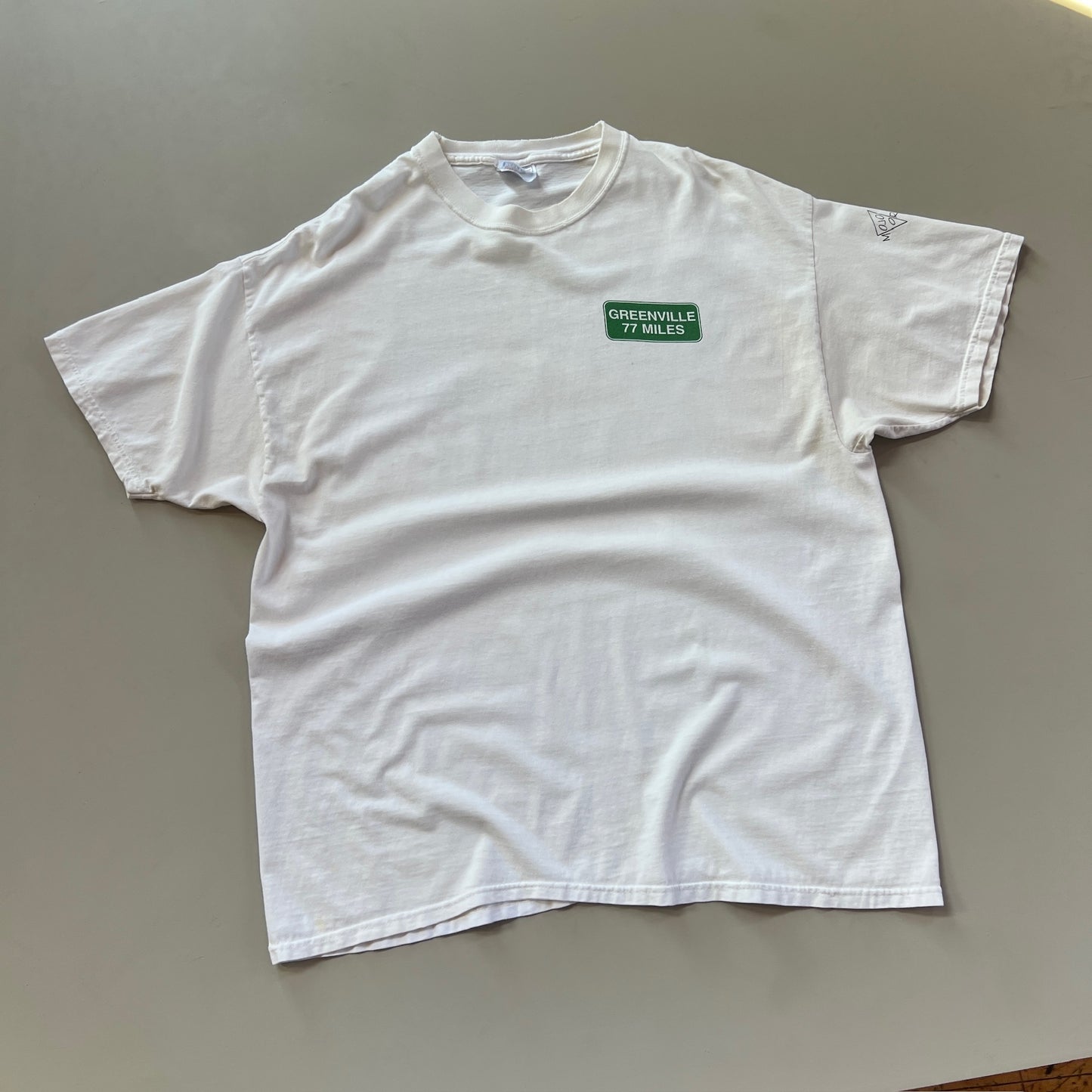 XL 1998 Greenville 77 Miles ECU T-shirt