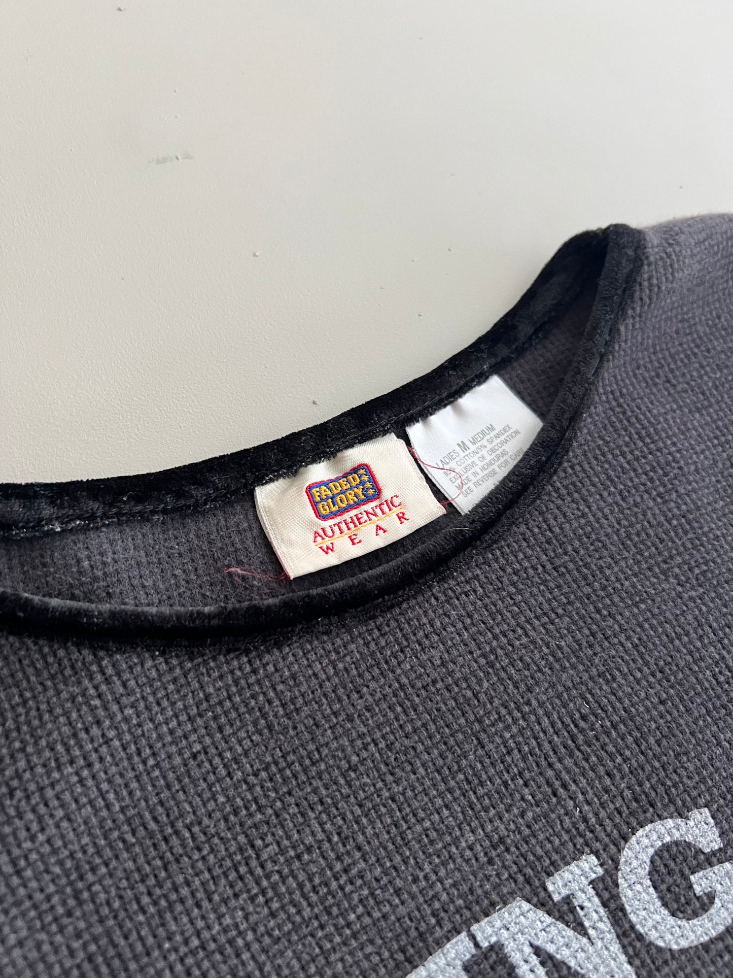 Medium 2000s Faded Glory Long Sleeve Thermal Shop Merch
