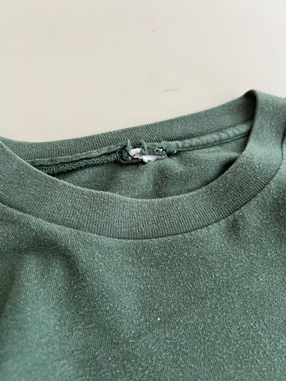 Large 90s Forest Green Squirrel Shop Merch