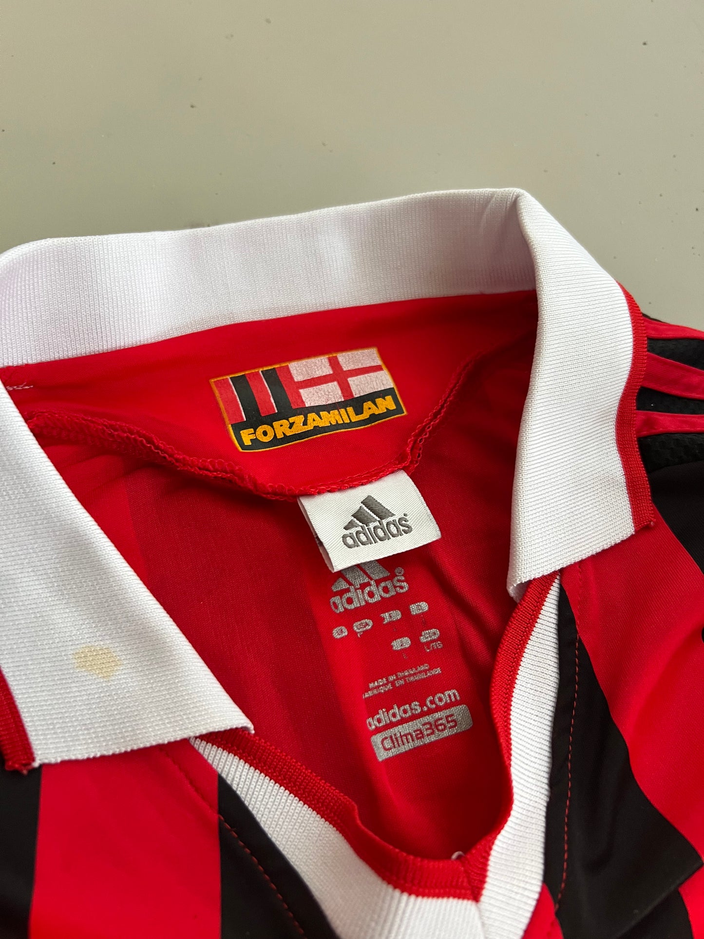 Small 2000s Adidas AC Milan Kit