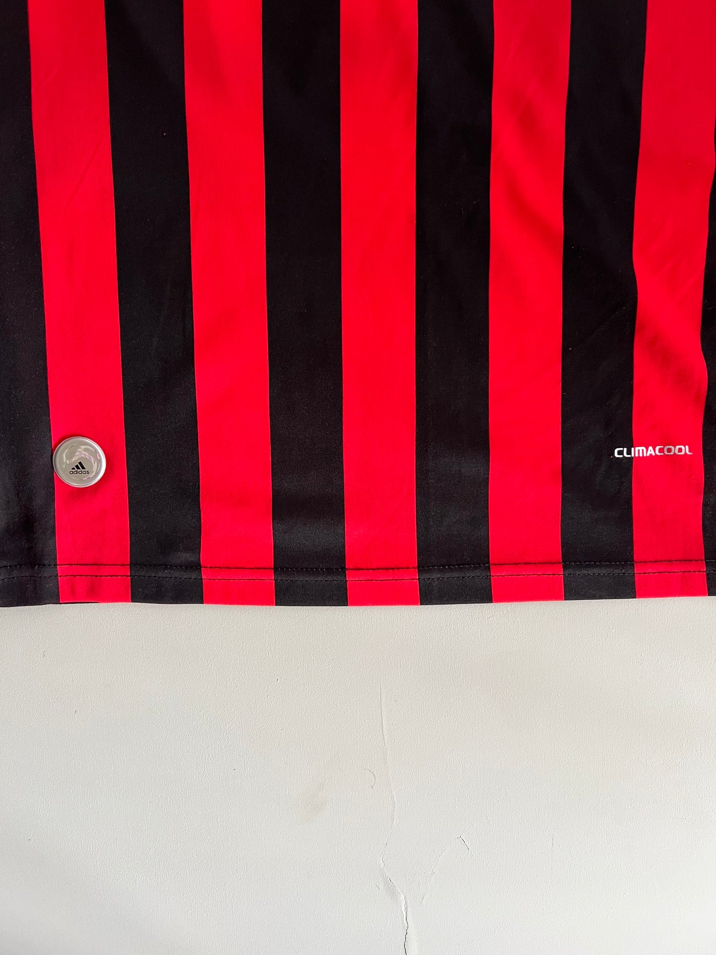 Small 2000s Adidas AC Milan Kit