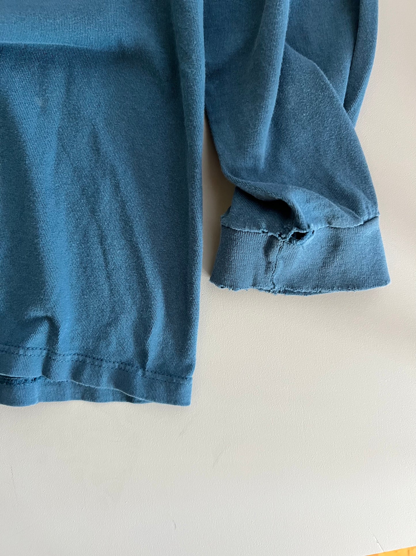 Large 90s Distressed Nike ACG T-shirt