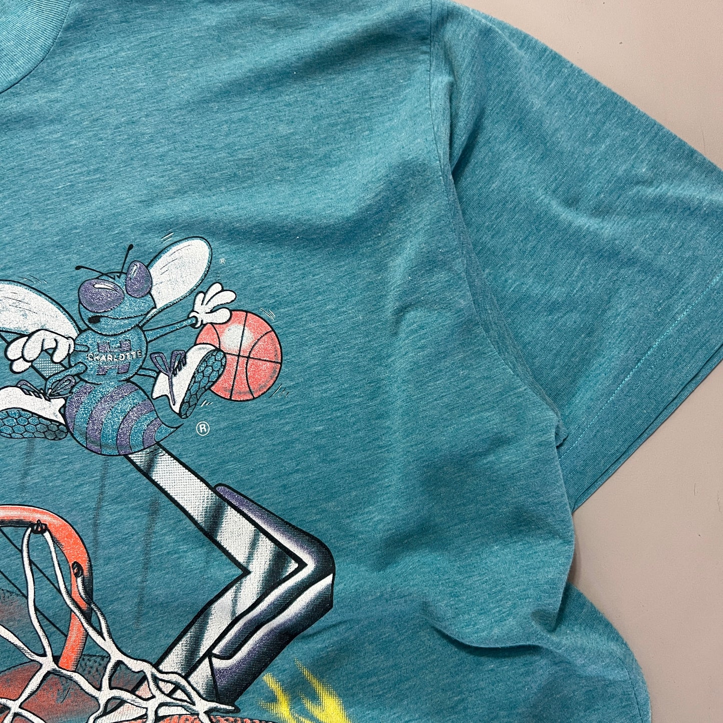 XL 80s Charlotte Hornets America's Favorites T-shirt