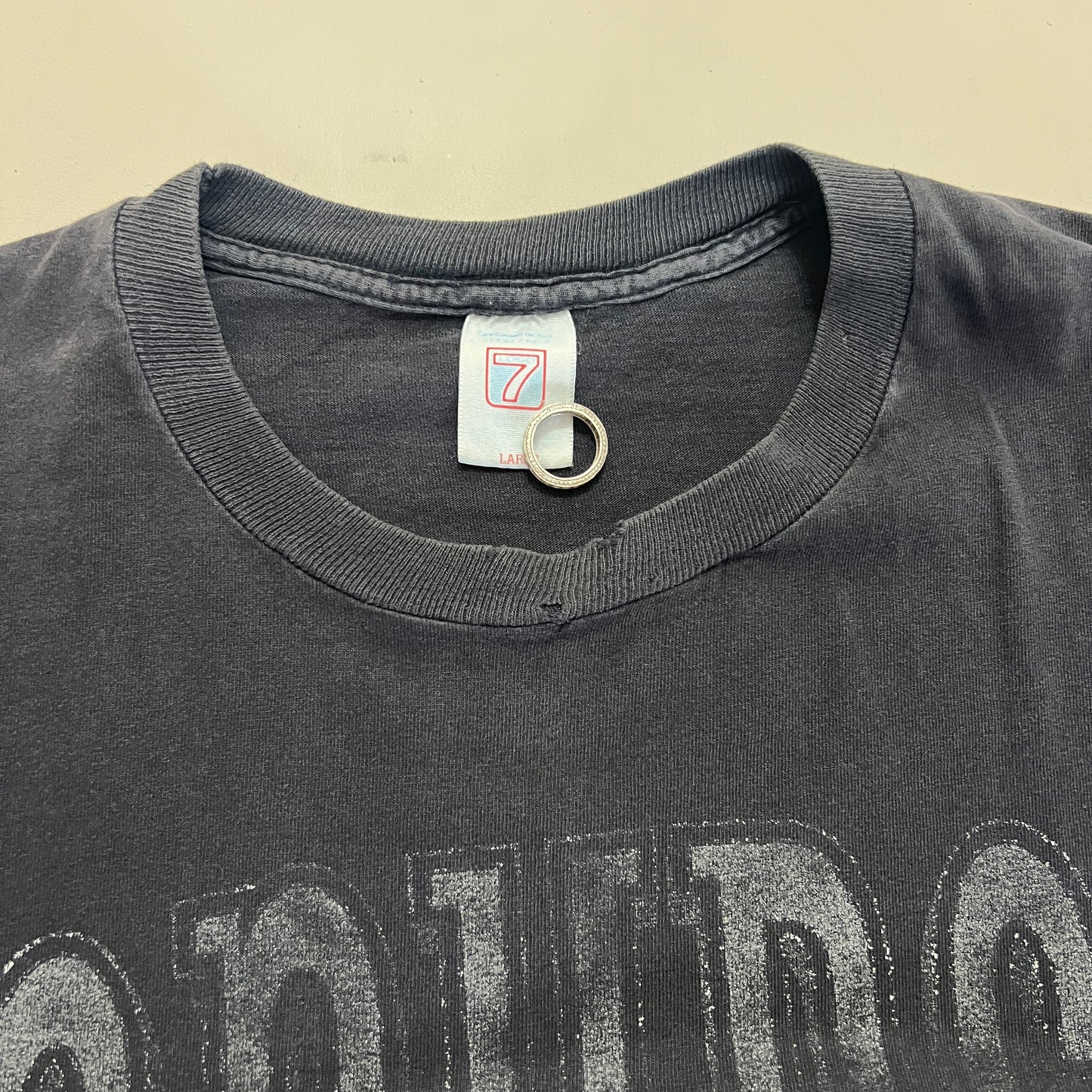 Large 90s Faded San Antonio Spurs Logo 7 T-shirt