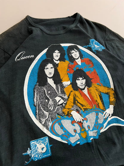 XL 1979 Queen World Tour T-shirt