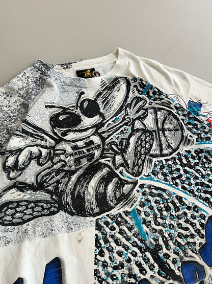 XL 90s Charlotte Hornets AOP T-shirt