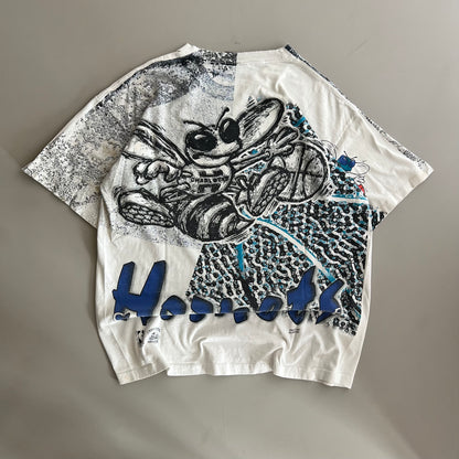 XL 90s Charlotte Hornets AOP T-shirt