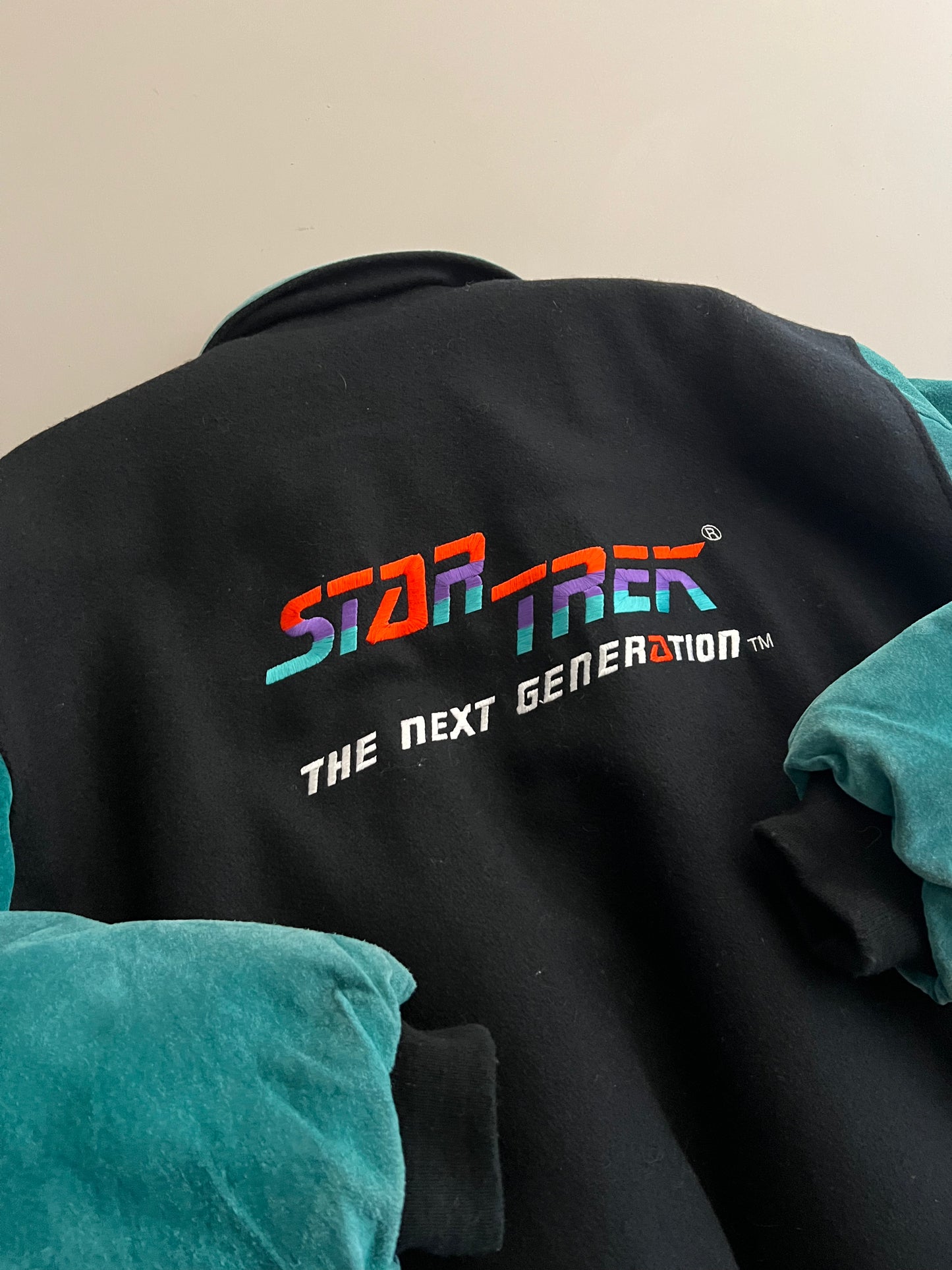 LArge 90s Star Trek The Next Generation Leather Jacket