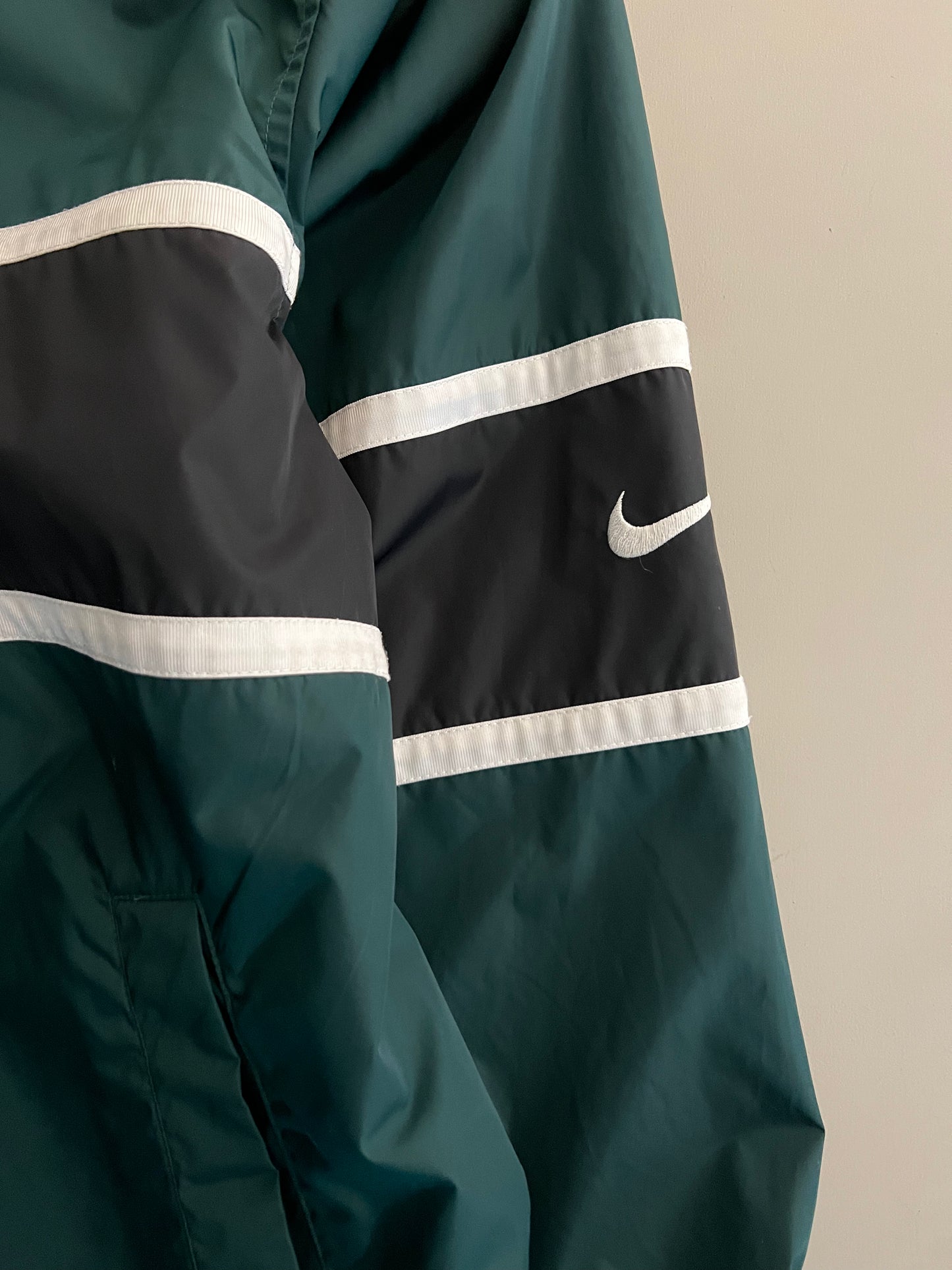 XL 2000s Nike Windbreaker
