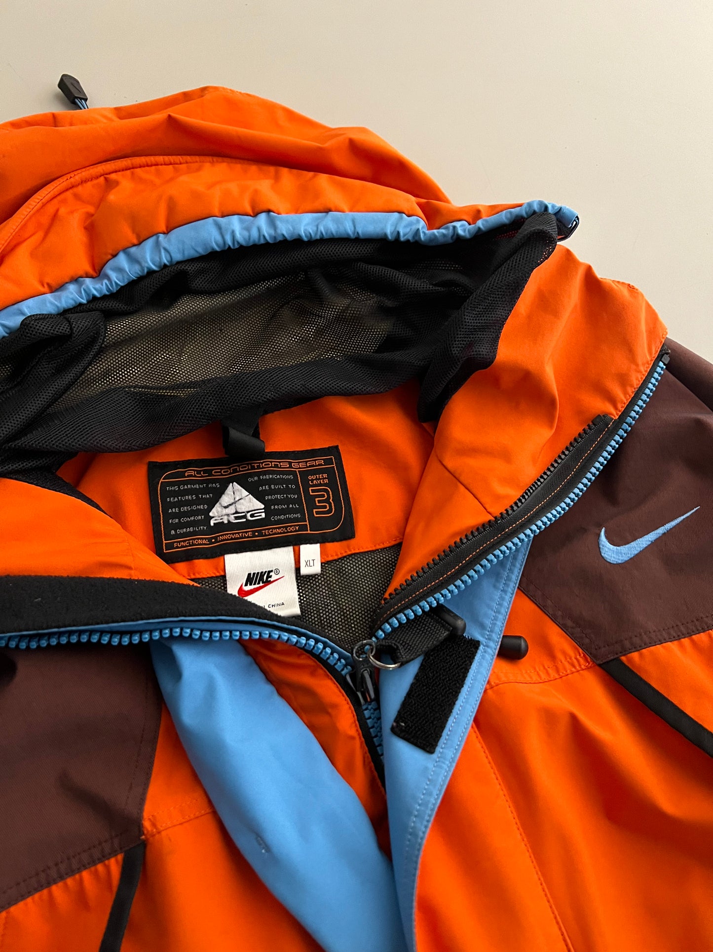 XL 90s Nike ACG Storm Fit Orange Jacket