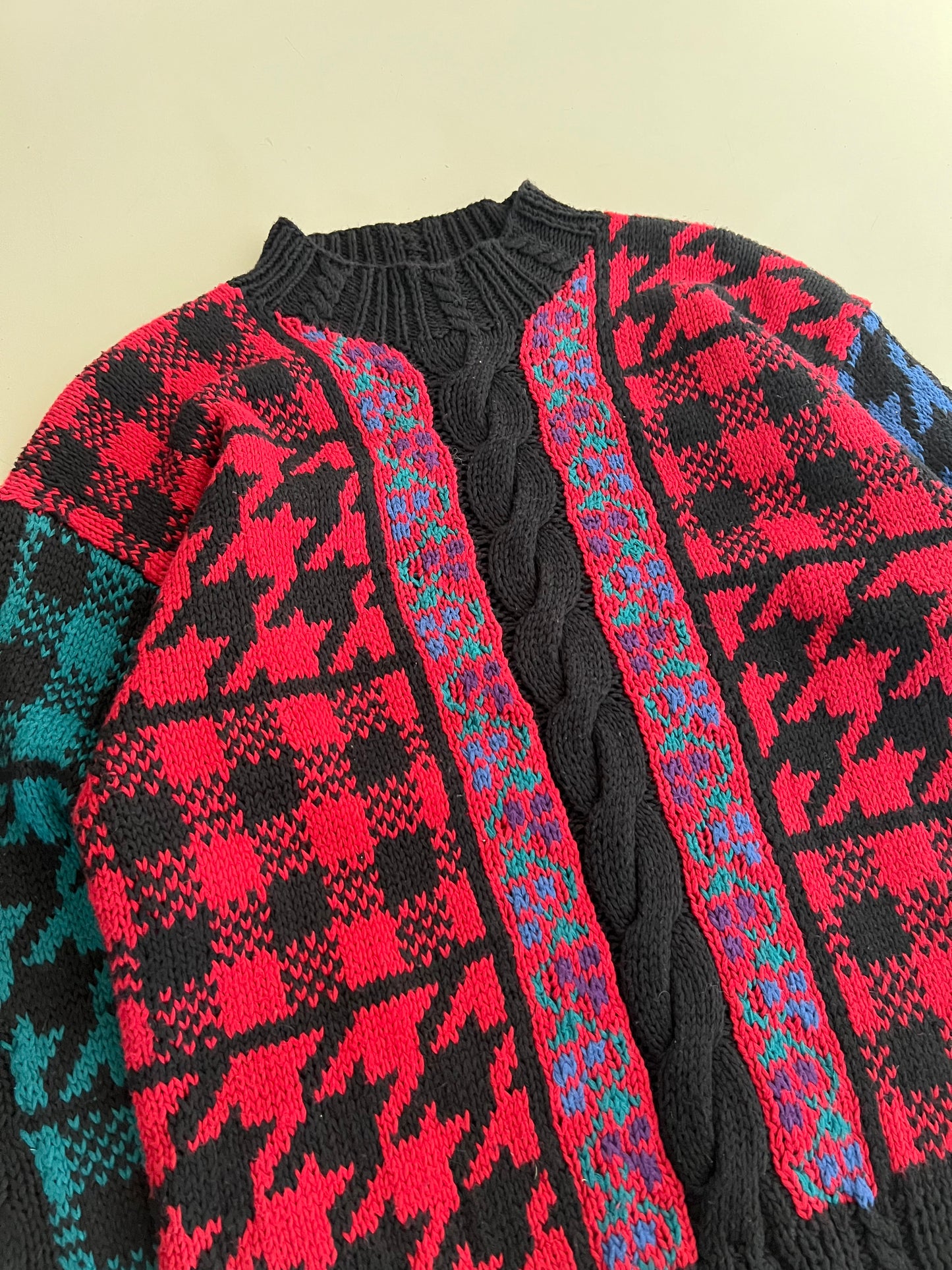 Large 2000s Woolrich Knit Sweater