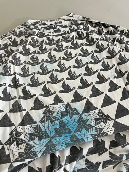 Xl 1991 MC Escher Fish AOP T-shirt
