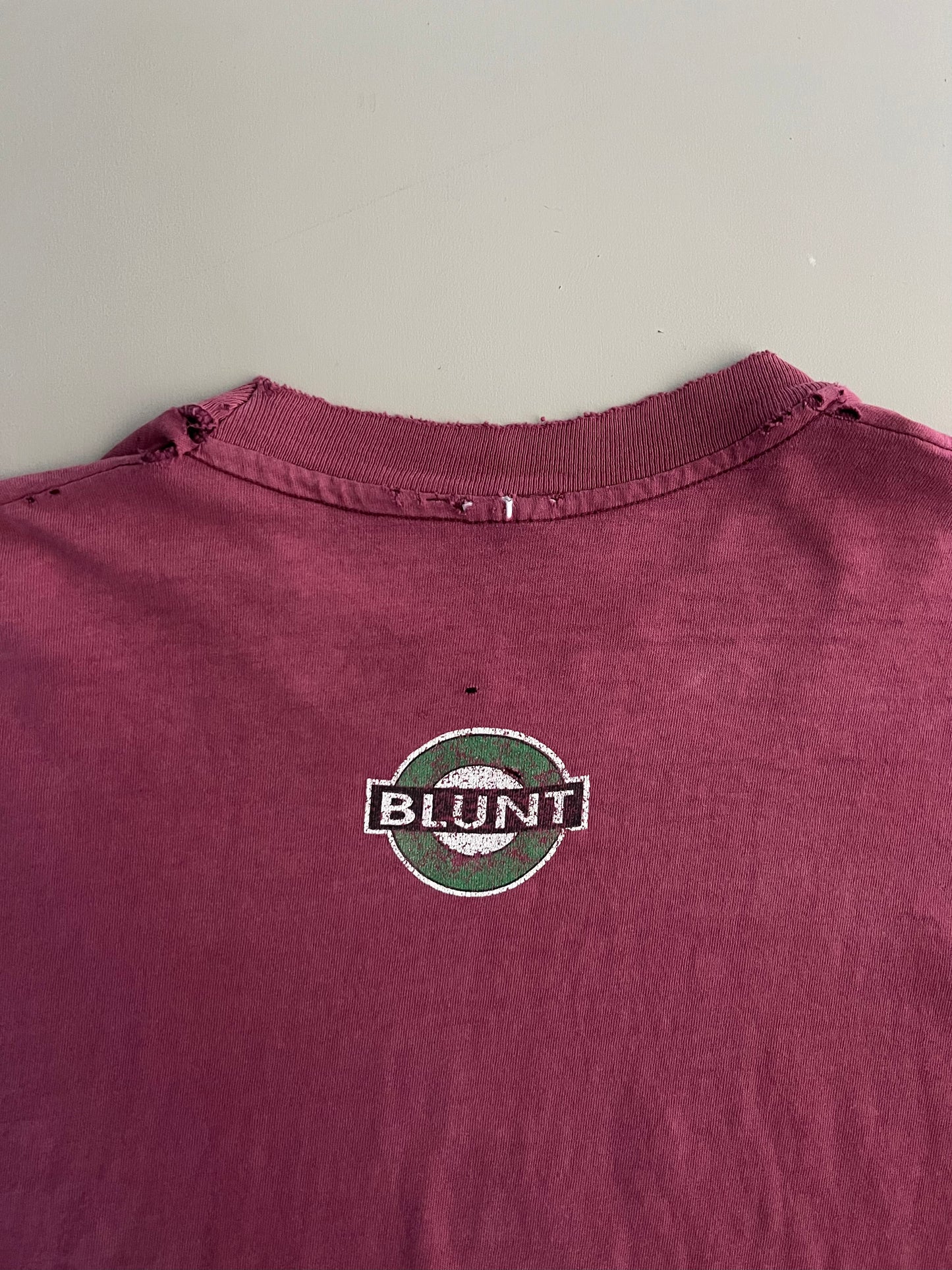 XL 90s Distressed Blunt Skateboarding T-shirt