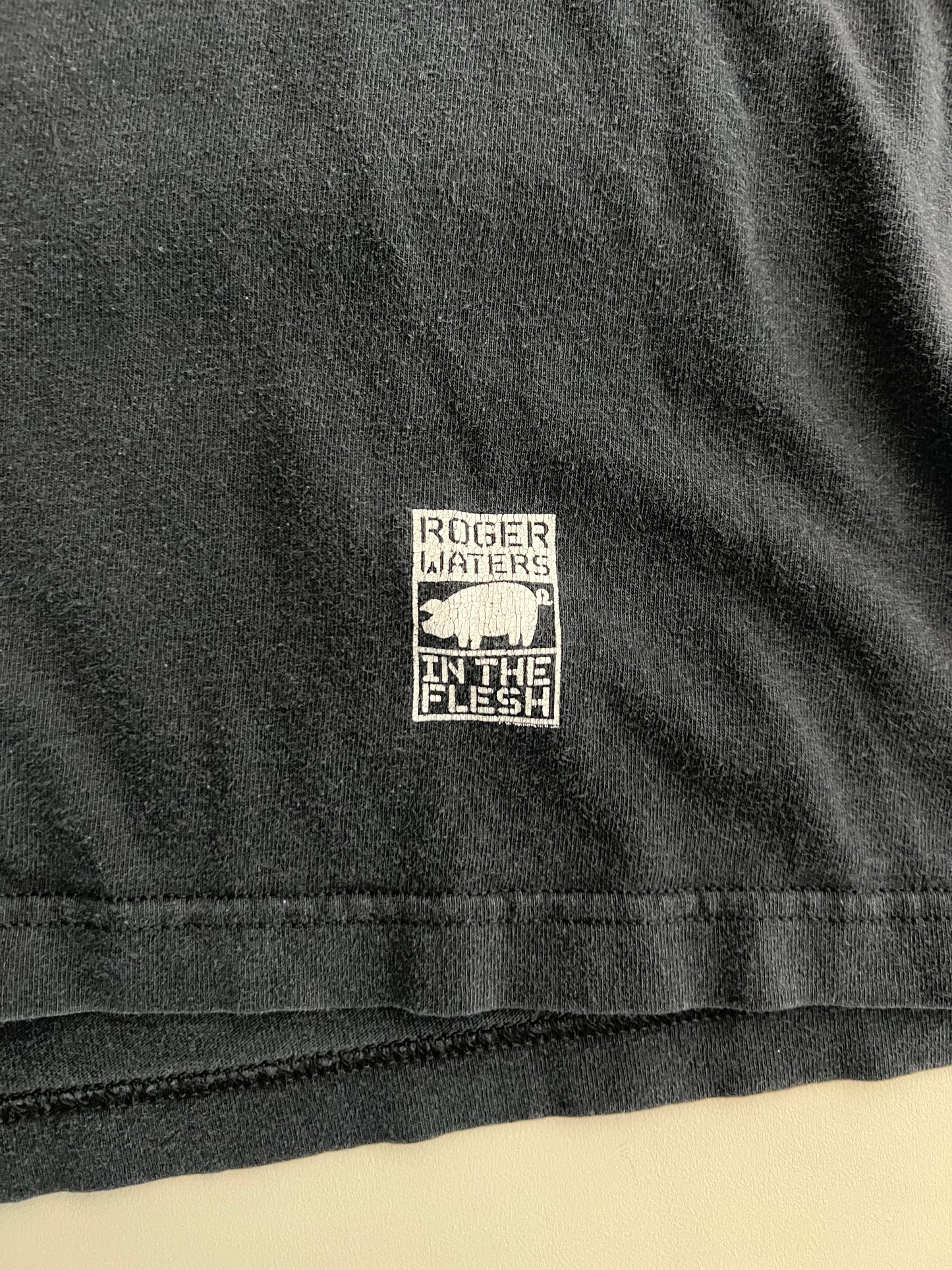 XL Roger Waters In the Flesh Tour T-shirt