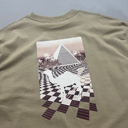 XL Camel Tobacco Pyramids T-shirt