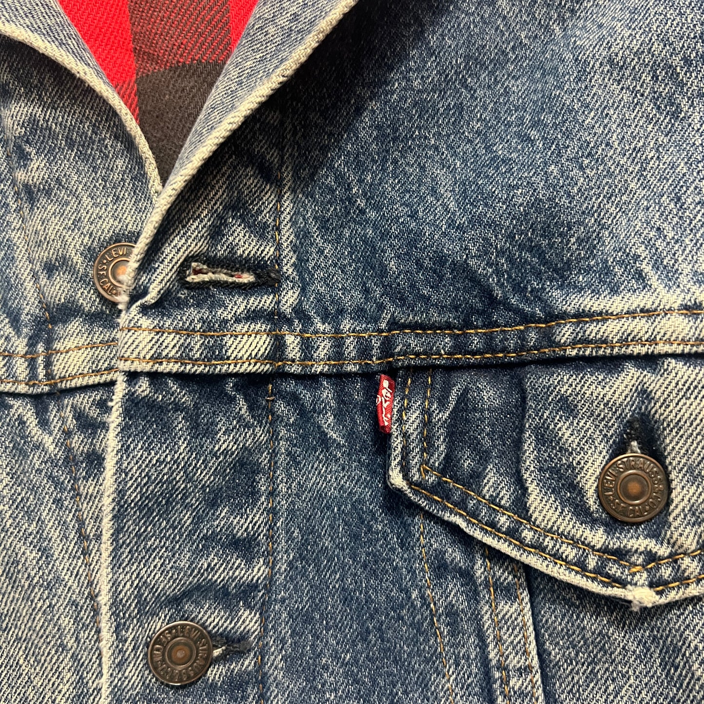 Medium 1980s Levi's Plaid Lined Denim Jacket