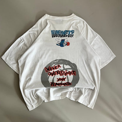 XL 90s Charlotte Hornets AOP T-shirt