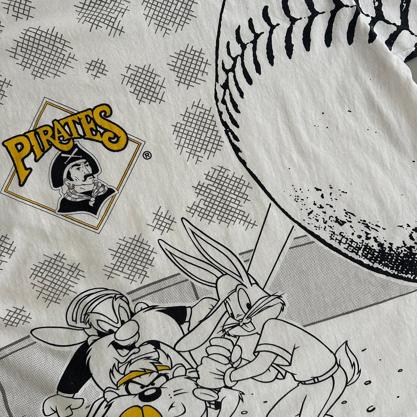 XL 1992 Pittsburgh Pirates Looney Tunes AOP T-shirt