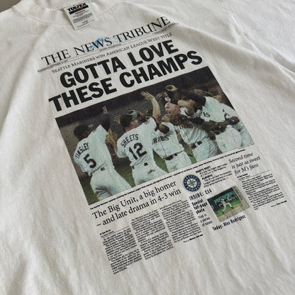 Large 1997 Seattle Mariners Newspaper T-shirt