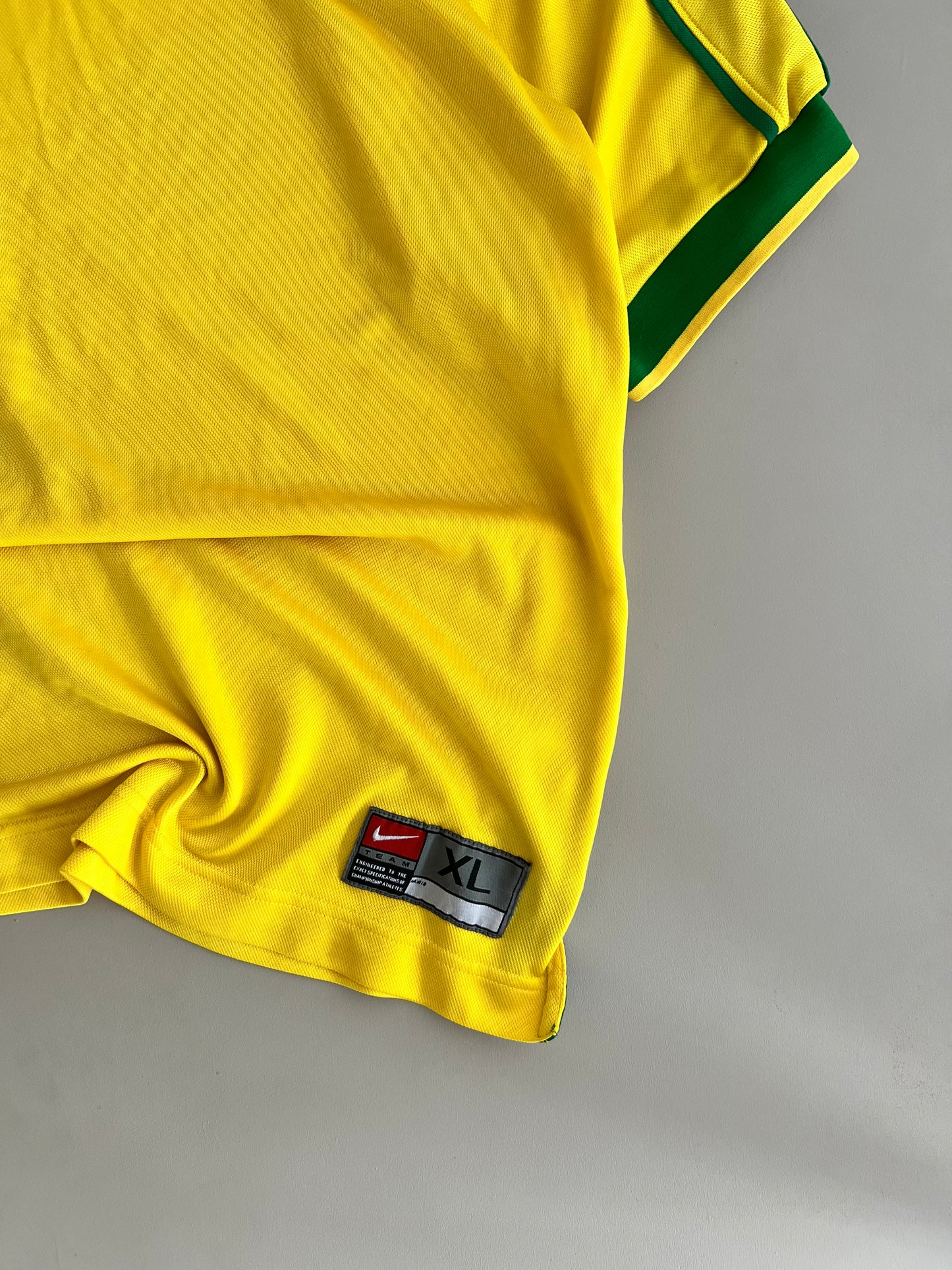 XL 1998 Brazil National Team Nike Kit
