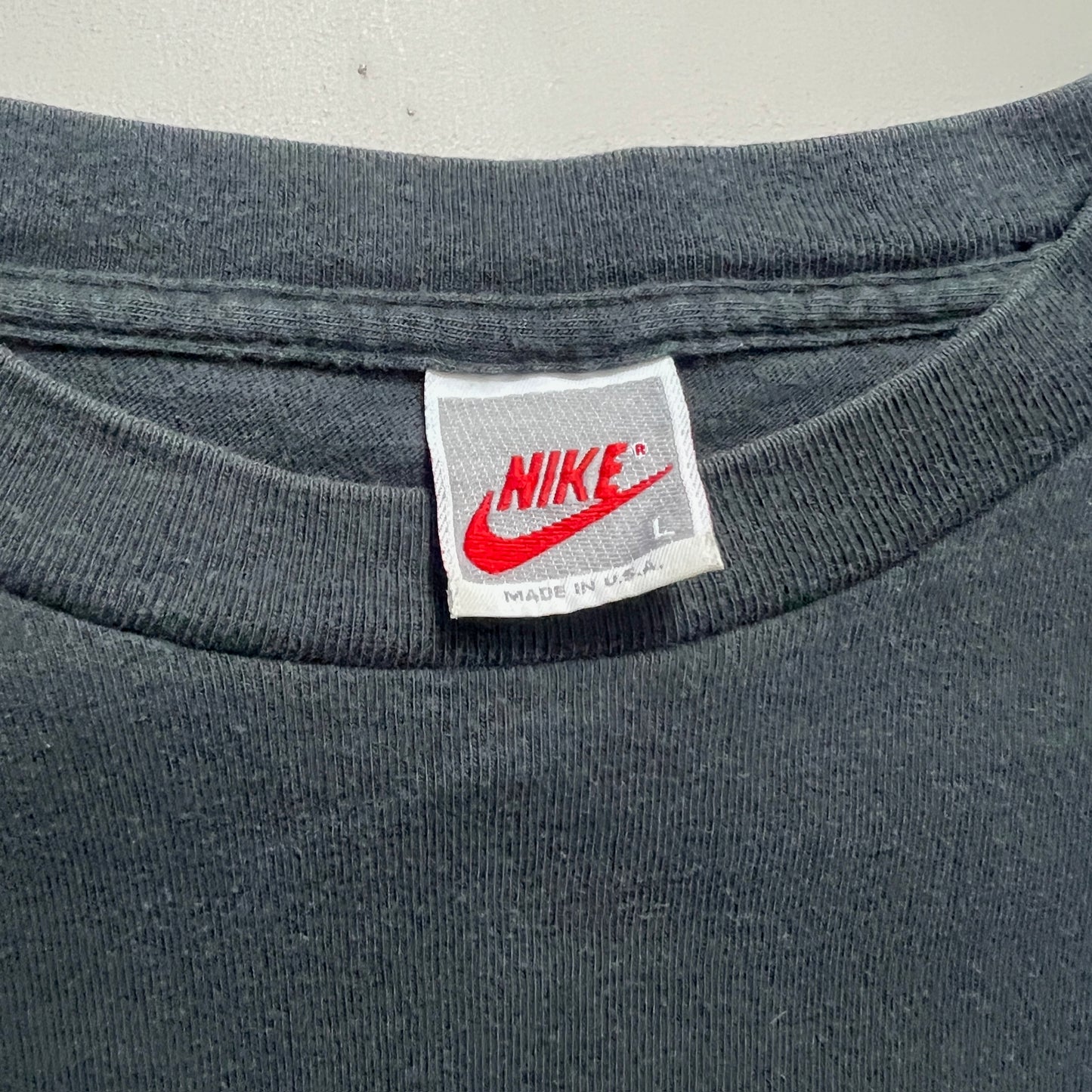 Large 90s NIke T-shirt
