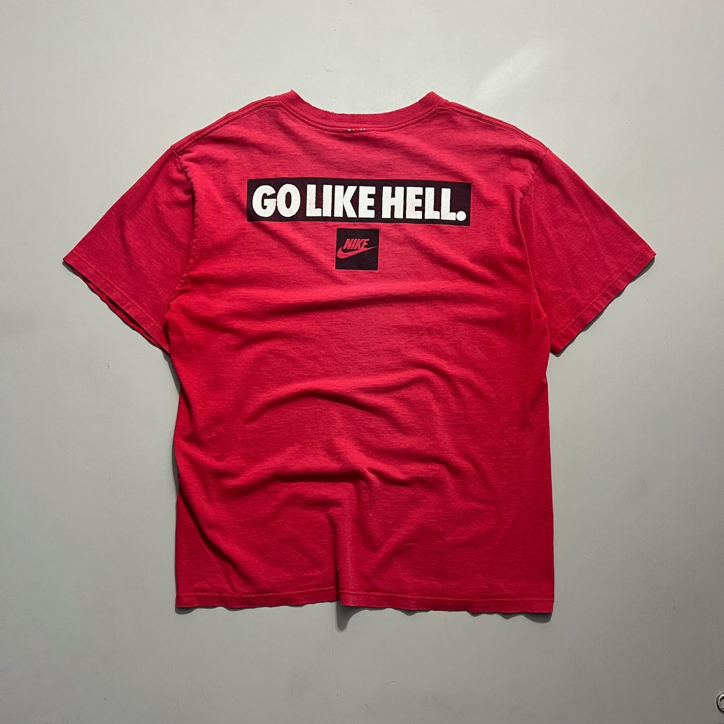 Medium 90s Nike Eat Right. T-shirt
