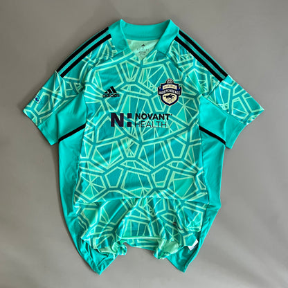 Medium Adidas Charlotte Independence Kit