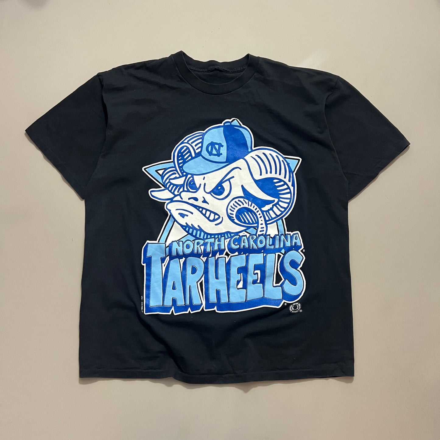 XL 1993 UNC Tar Heels Big Head T-shirt