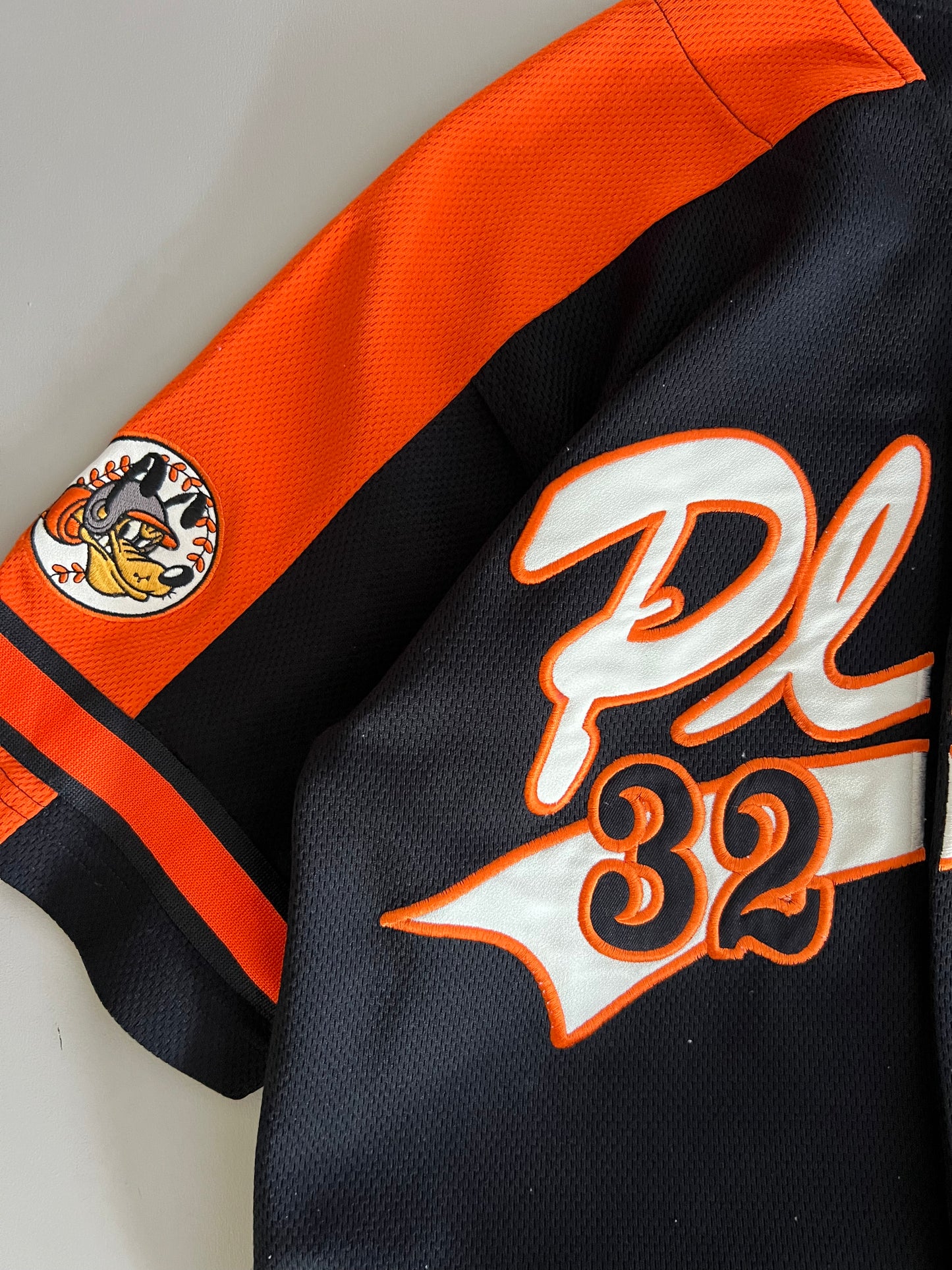 Youth Large Walt Disney Pluto Baseball Jersey