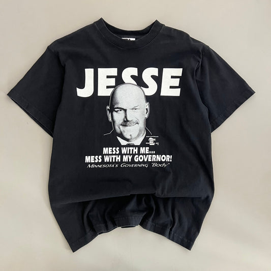 Medium Jesse Ventura Governor T-shirt