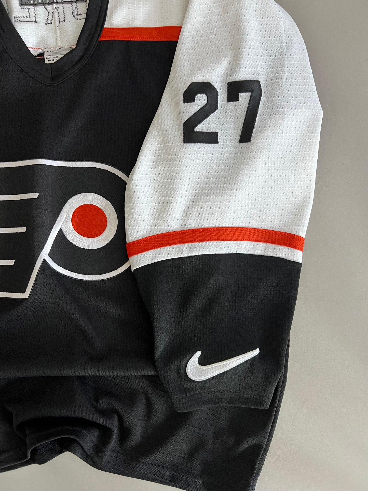 Medium Philadelphia Flyers Jersey