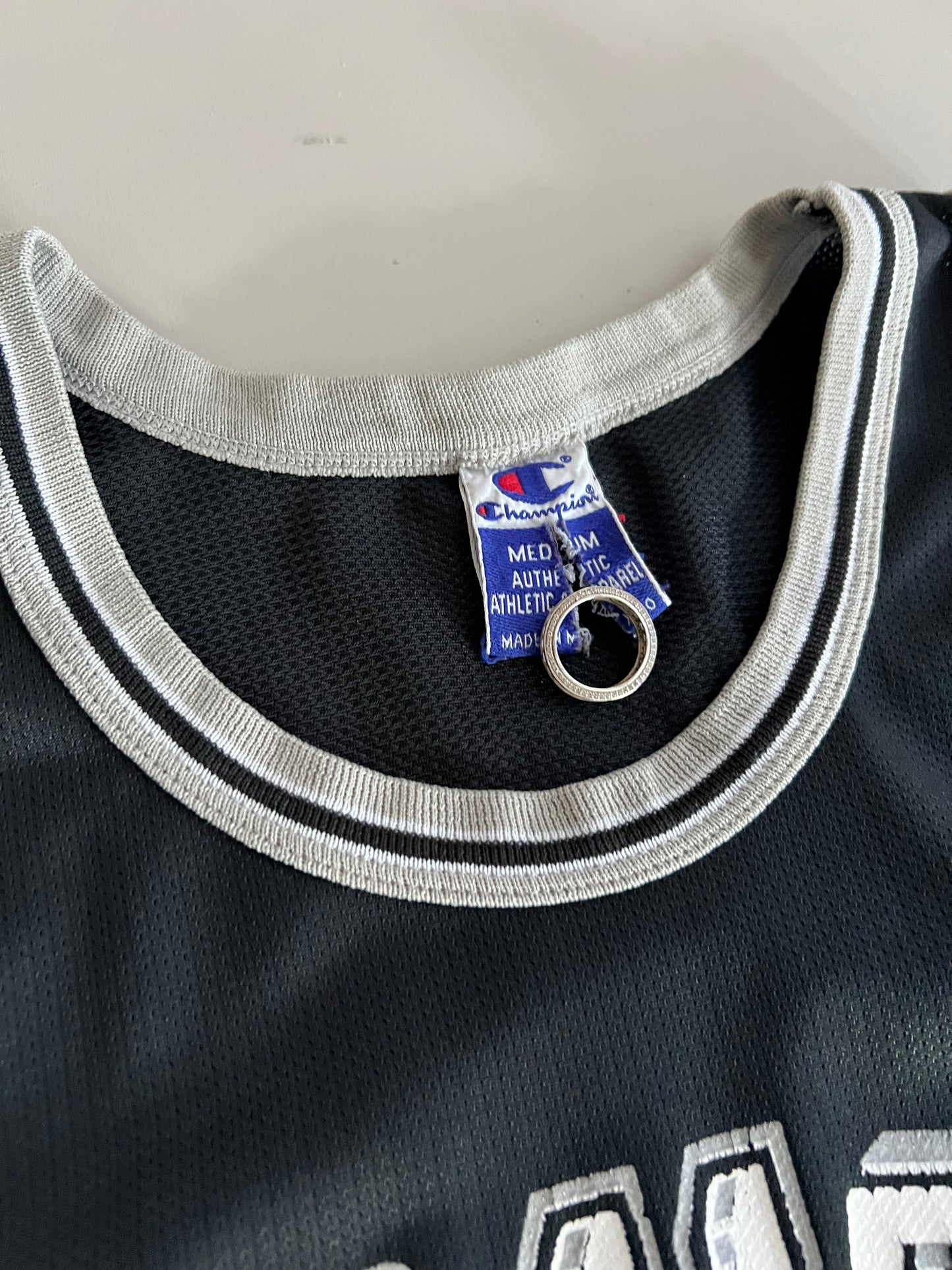Medium San Antonio Spurs Champion Jersey