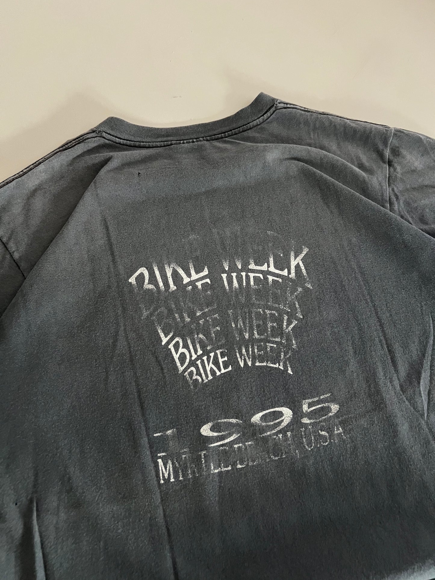 Large 1995 Survivors Biker T-shirt