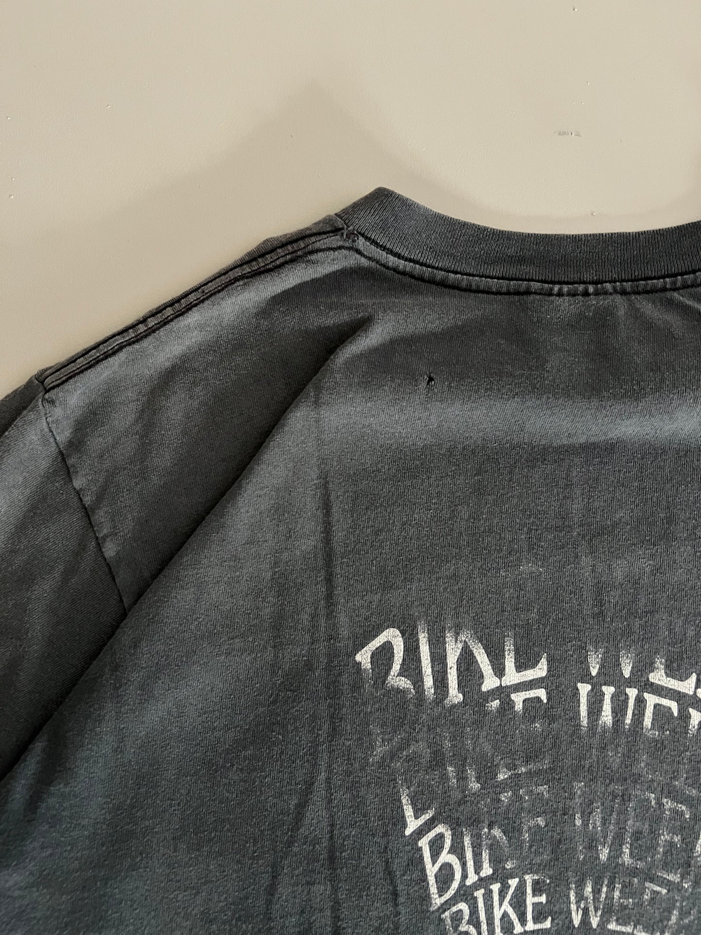 Large 1995 Survivors Biker T-shirt
