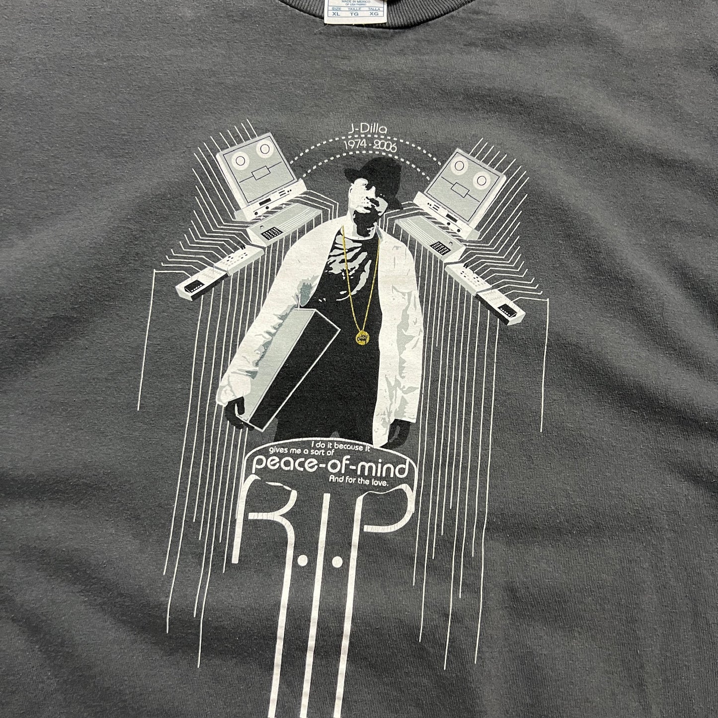 XL 2006 J. Dilla PEace of Mind Memorial T-shirt