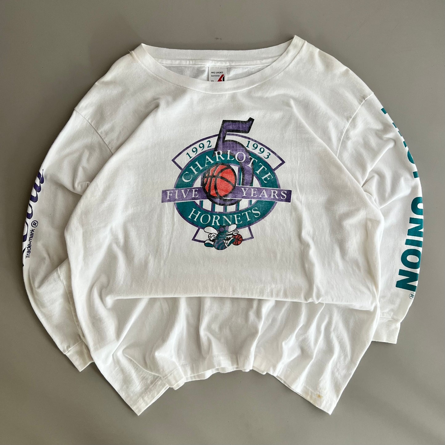 XL 1993 Charlotte Hornets T-shirt
