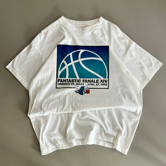 XL 2002 Charlotte Hornets Fantastic Finale T-shirt